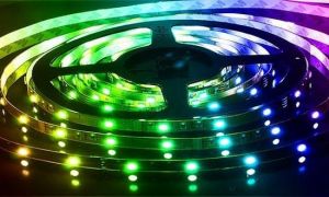 RGB LED-stripe: hvordan koble den og konfigurere den riktig