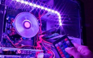 Hvordan knytte LED stripe kjm datamaskin