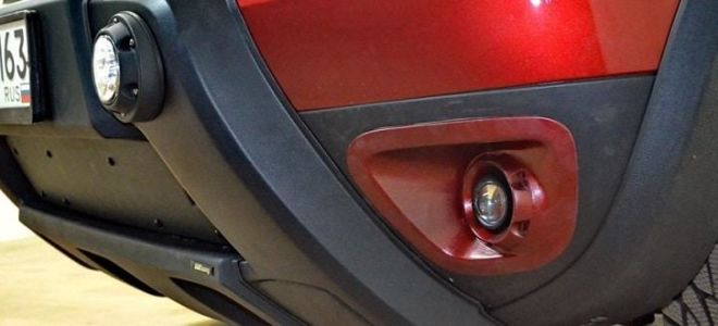 Thay đổi đèn pha cho sương mù với Renault Duster: koi lampi si struvate