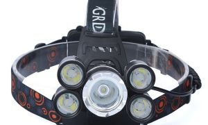 Rangering på LED-hodelykt: kraftig og lyssterk, med oppladbart batteri og USB-lader