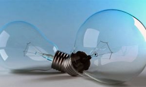 Các đặc điểm của đèn có nút nhấn: luồng ánh sáng và công suất