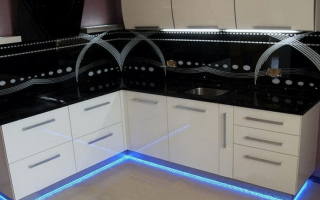 Alternativer for belysning til kjøkkenet: hvordan styre LED
