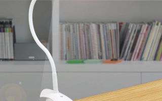 Lampade da tavolo su un pizzico: LED per un desktop, con una crepa