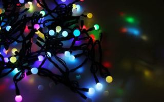 Ghirlande a led: guarda, dietro la strada e in casa, come si questa motae (Foto)