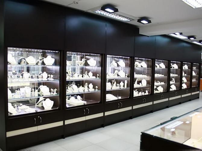 Trưng bày ánh sáng của bạn bằng băng dính