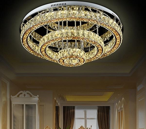 Versare tavan sul tempio