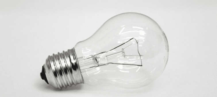 Lampada con pulsante