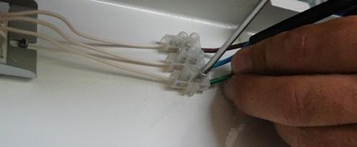 Installazione corretta su una lampada a Tavana Armstrong