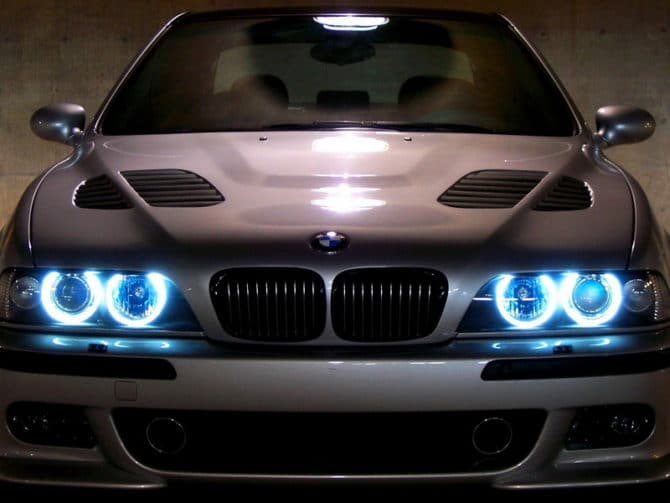 Come installare e muovere come occhi angelici