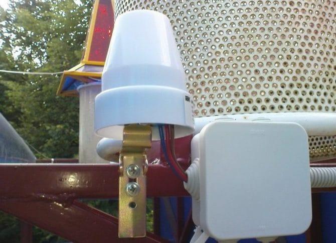 Montaggio da illuminazione esterna