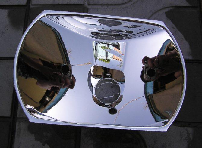 faro, dotato di riflettore a tutta superficie