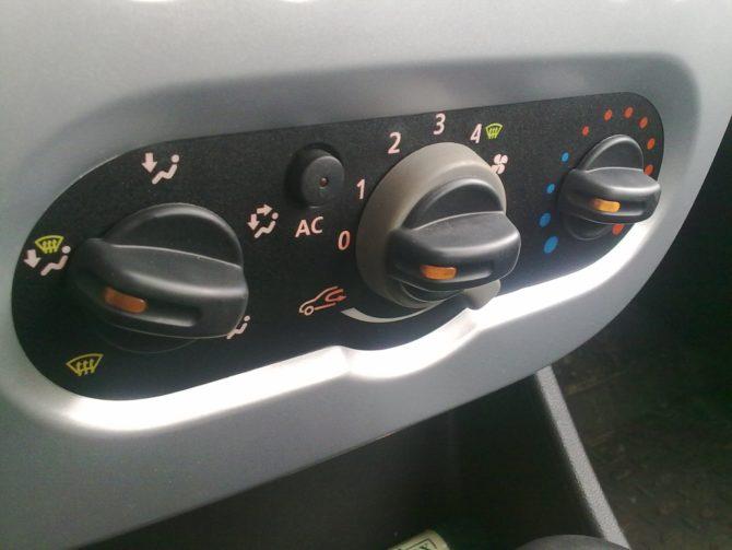 Blocco per comando sulla stufa