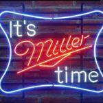 霓虹字母的碎片