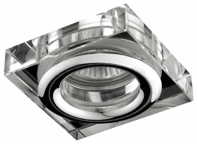 Qualcosa di meglio, sì, scegli una lampada per il bagno