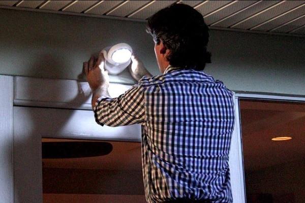 impianto di illuminazione ac sensore di movimento all'ingresso