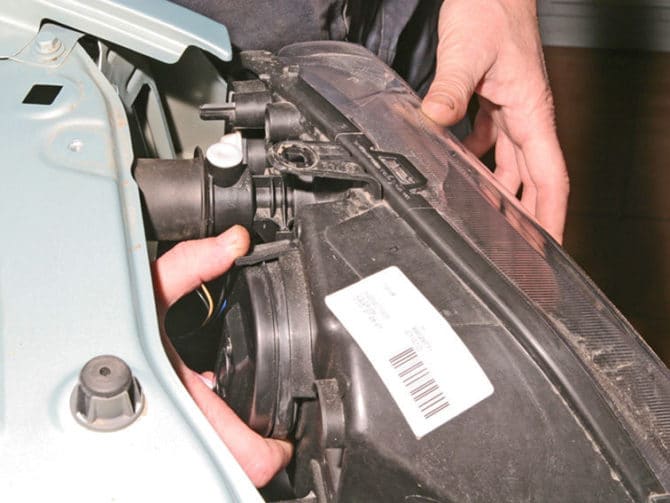 panser på hovedlysluken