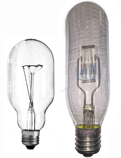 Lampada in luce su un faretto