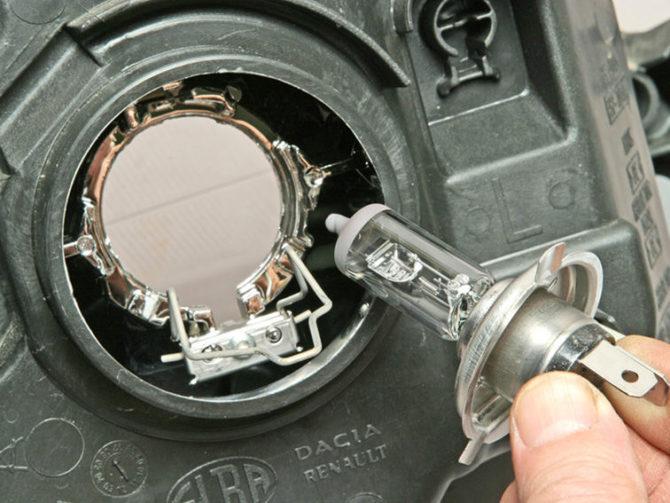 lấy đèn làm nền tảng