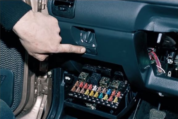 Luke sul blocco di montaggio se brodo con un assalto sul nascere