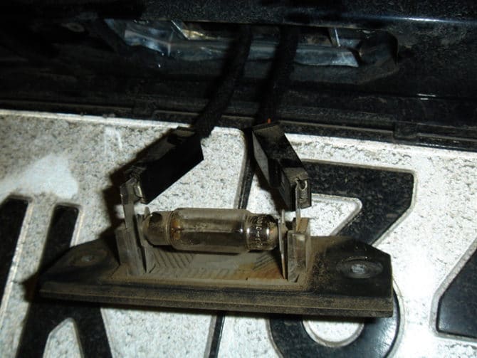 Premahnatiyat fener để làm nổi bật các con số từ một quốc gia zadnat