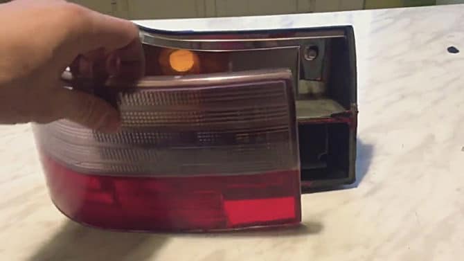 Vetro per fanale posteriore VAZ 2110