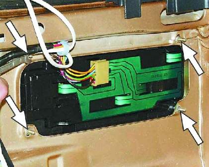 gắn chặt vào fener kum tyaloto