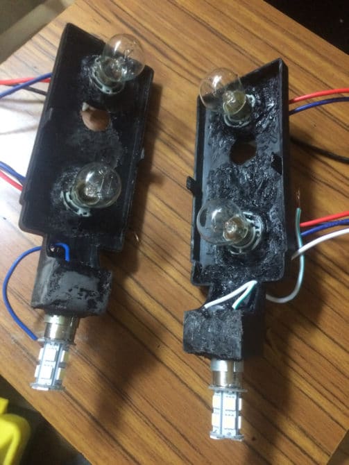 tiếp xúc với đèn