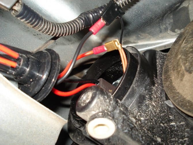 conduttori sull'unità di accensione