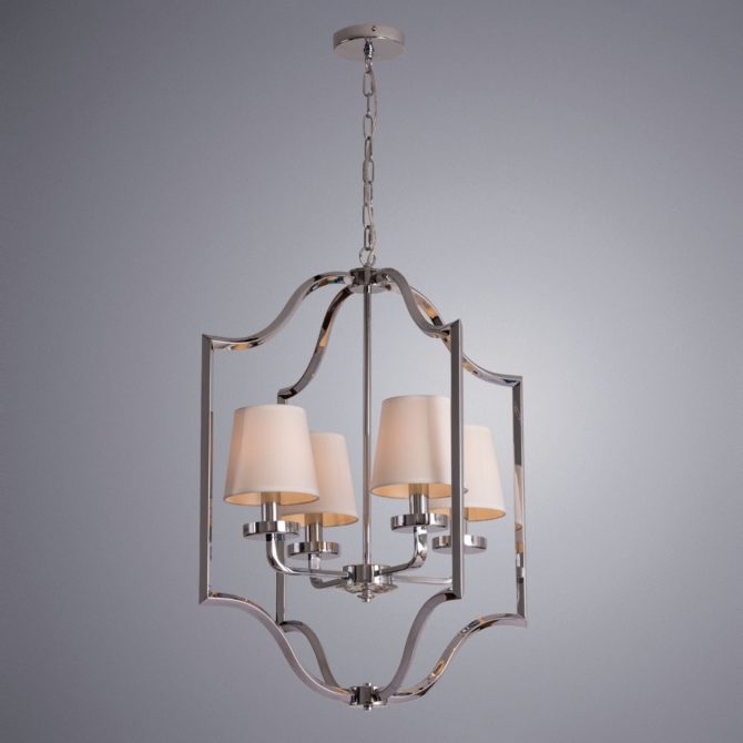 Come puoi scegliere un Tavanian pour con un paralume dalle assi o puoi inviarlo tu stesso