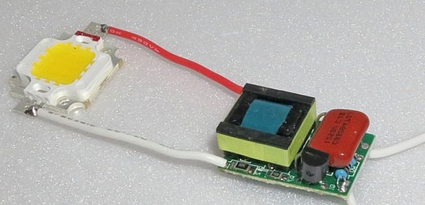 Proteggi la torcia a LED e spegnila