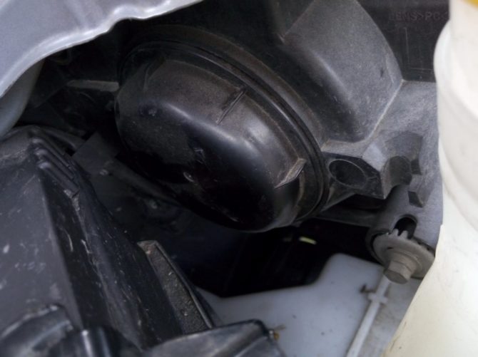 Quali fari sono più gentili da xeno o LED