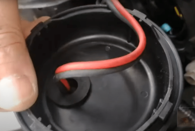 Quali fari sono più gentili da xeno o LED