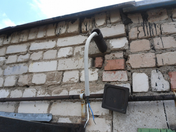 Come lo mandi direttamente al cavo nel garage