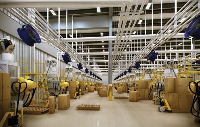 Applicazione per l'illuminazione di locali e luoghi di lavoro