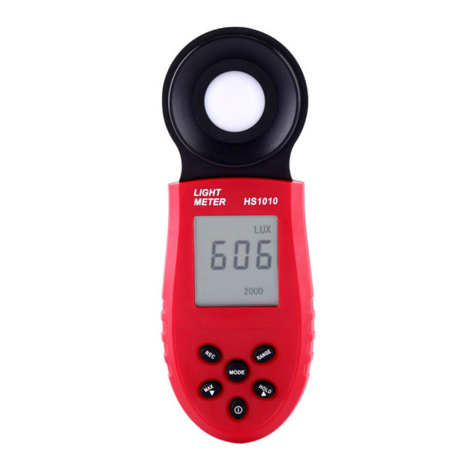 与自然光 (KEO) 的比率是多少